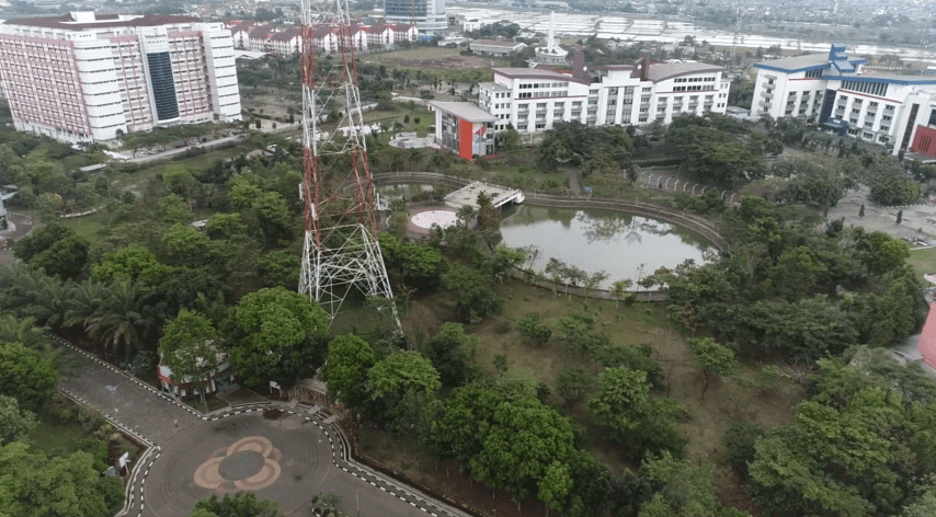 Telkom University landscape frome drone, kampus universitas swasta terbaik di bandung indonesia