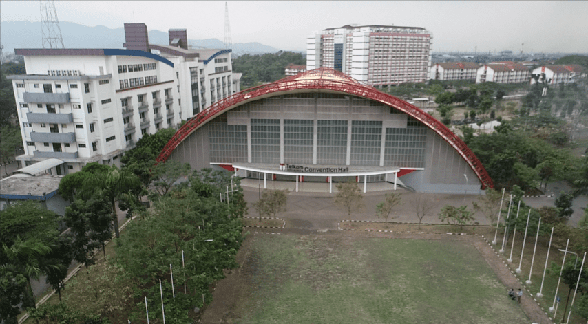 Telkom University landscape frome drone, kampus universitas swasta terbaik di bandung indonesia